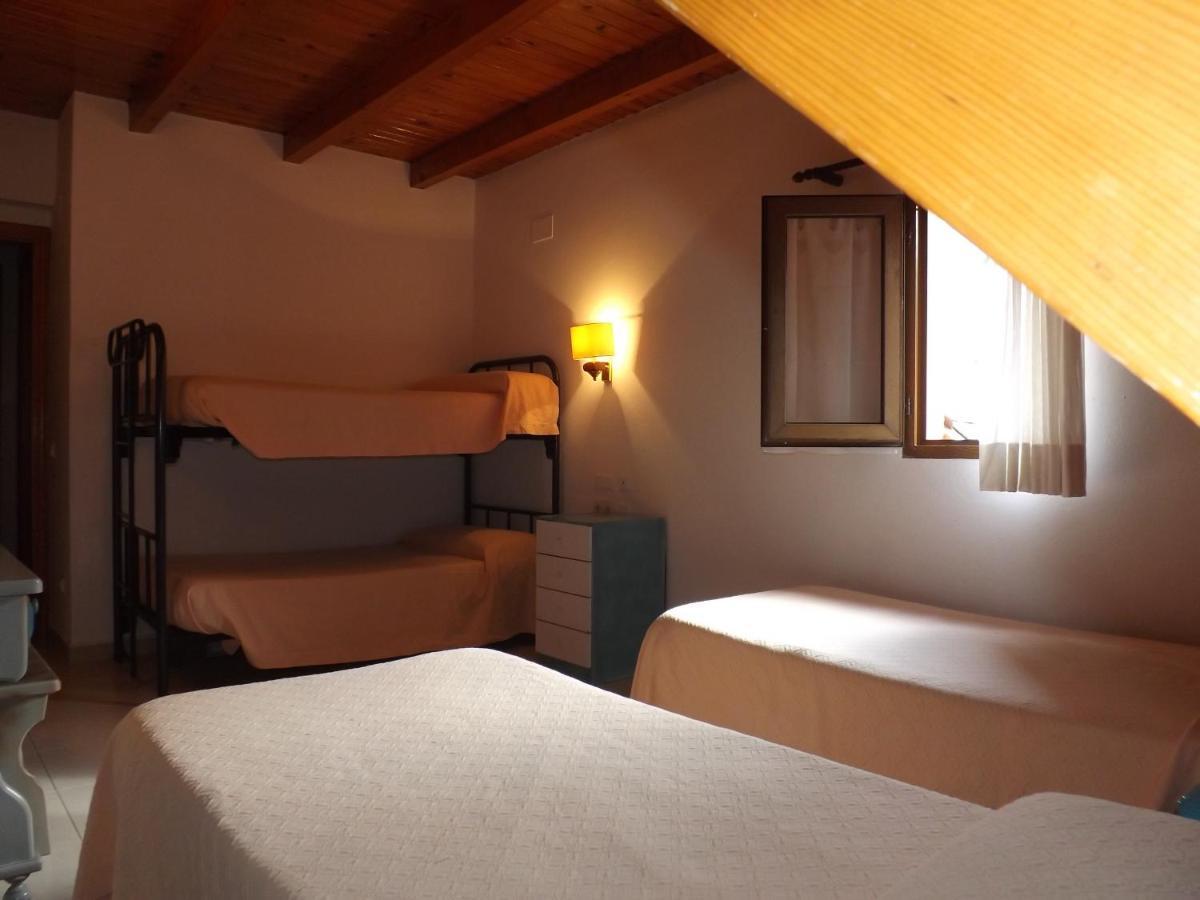Hotel Shadows بوسوست المظهر الخارجي الصورة