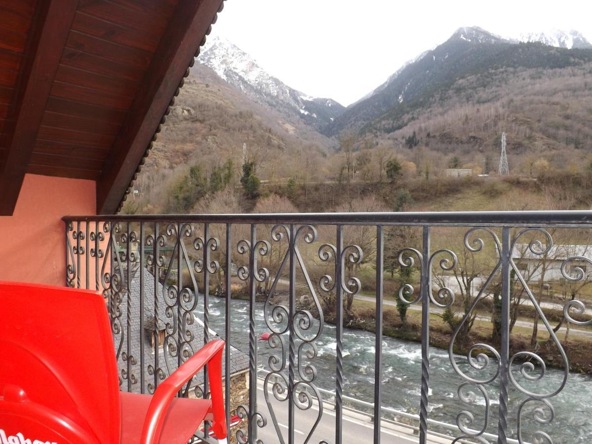 Hotel Shadows بوسوست المظهر الخارجي الصورة